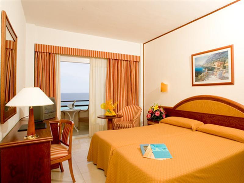 Hotel Cm Playa Del Moro Cala Millor  Esterno foto